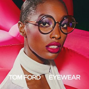 Vrouw met Tom Ford bril