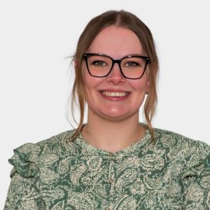 Emma Rijzebol , leerling opticien Woldringh Optiek BV